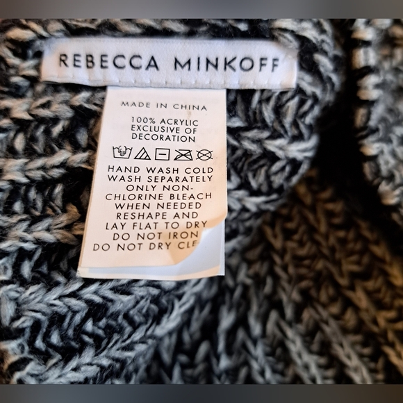 NWOT Rebecca Minkoff Black & White Knit Comfy Casual Warm Winter Beanie Hat - Picture 5 of 5